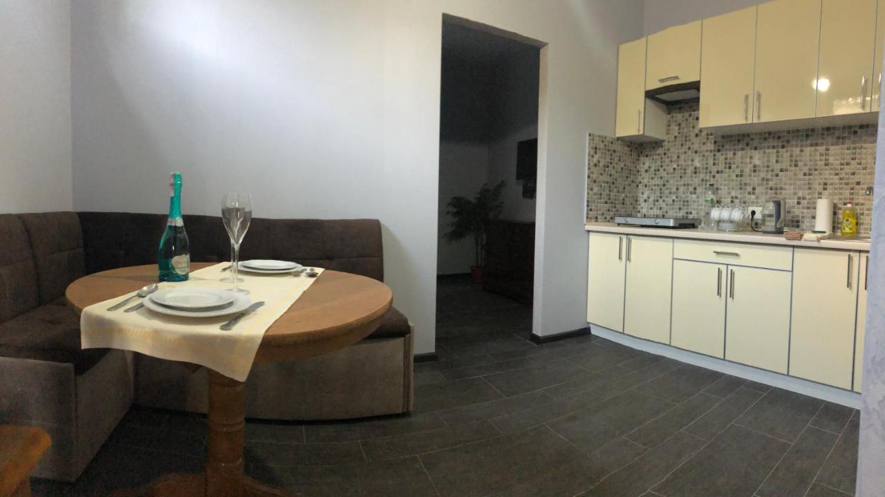 Reef Apartments Oldenburg Bagian luar foto